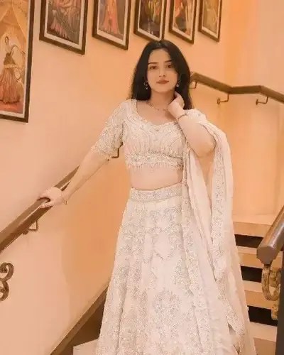 Escort Manjeri
